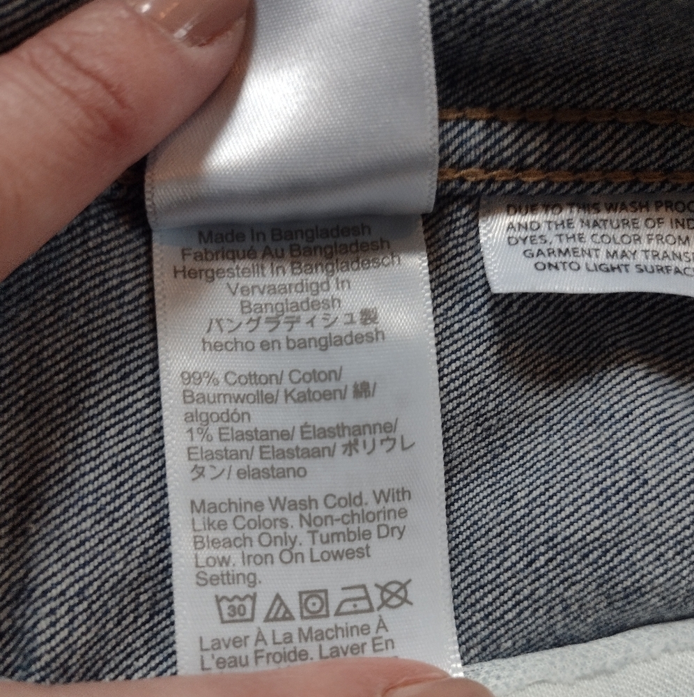 J.Crew Women's Never Worn! Classic Jean Jacket 😍 - Picture 11 of 11